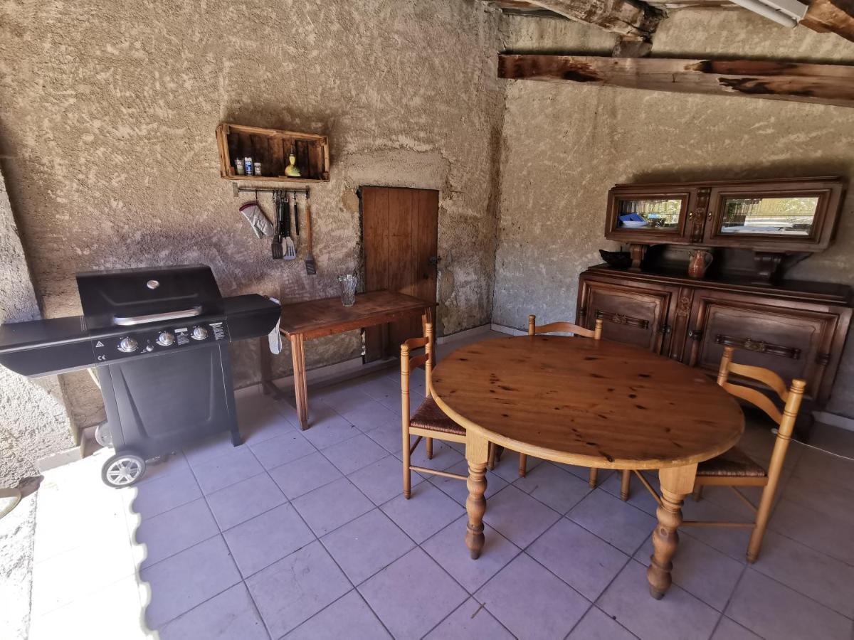 La Suite Du Beffroi Malaucène Exterior foto
