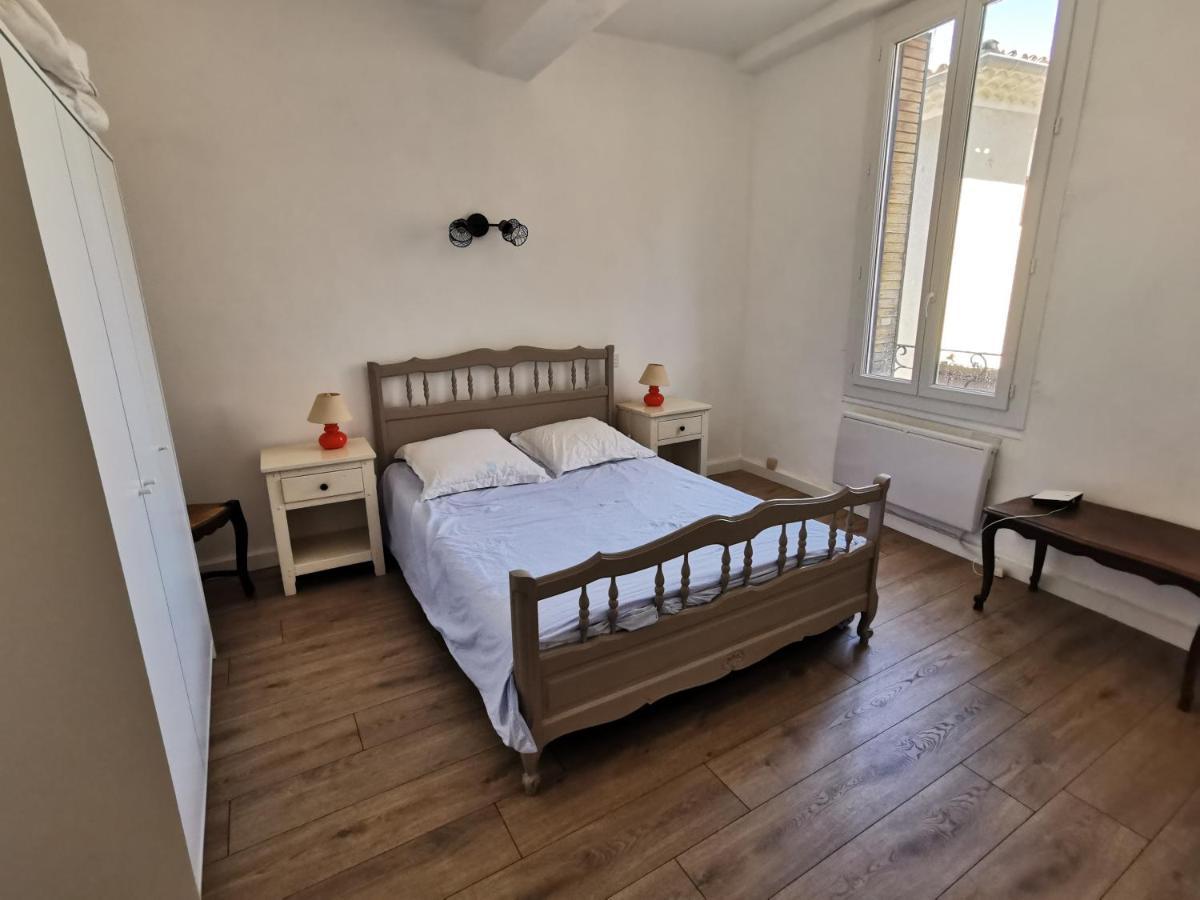 La Suite Du Beffroi Malaucène Exterior foto