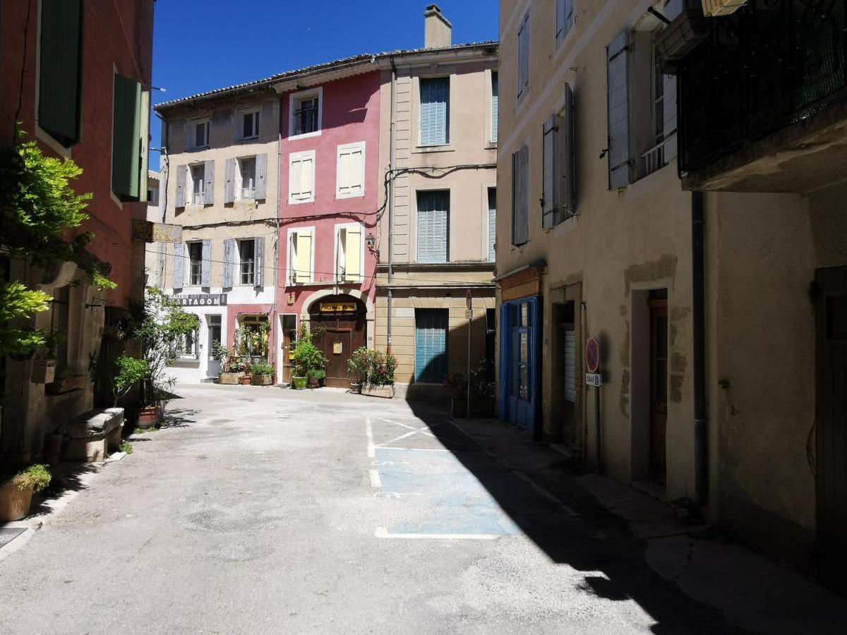 La Suite Du Beffroi Malaucène Exterior foto